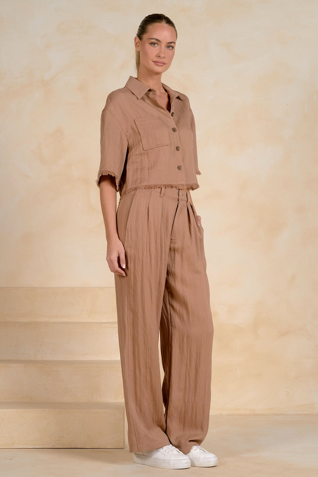 Lara Top Brown - Shop Elan