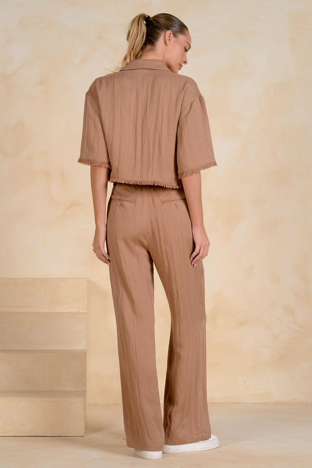 Lara Top Brown - Shop Elan