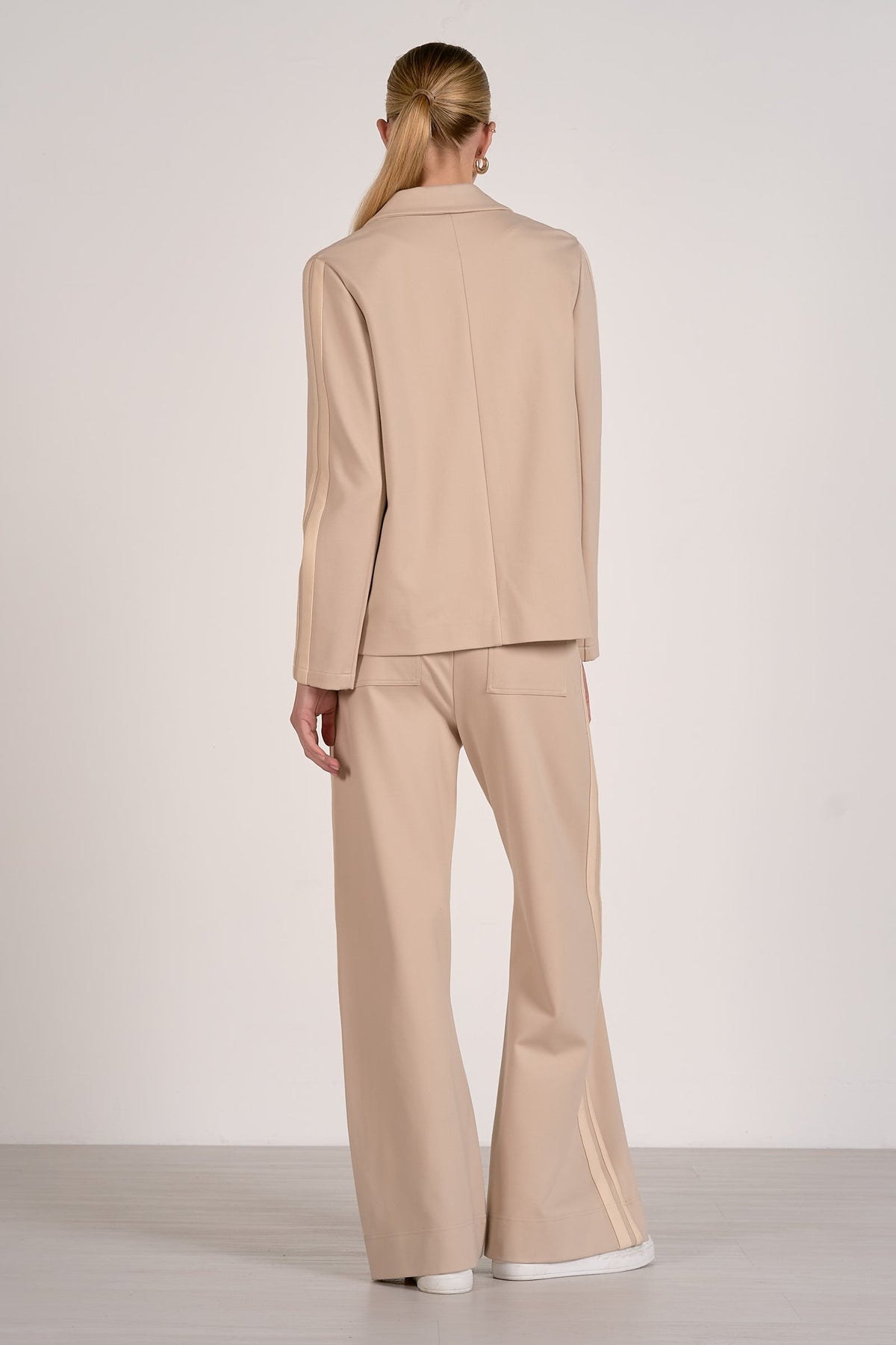 Scottie Scuba Blazer - Shop Elan