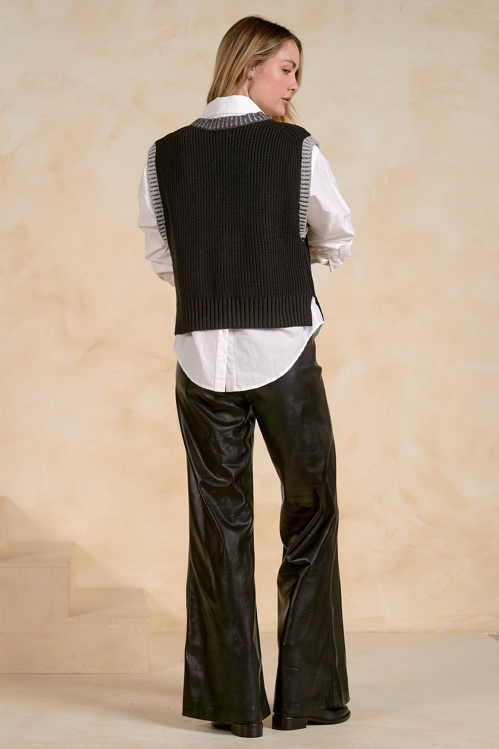 Sierra Sweater Vest Black - Shop Elan
