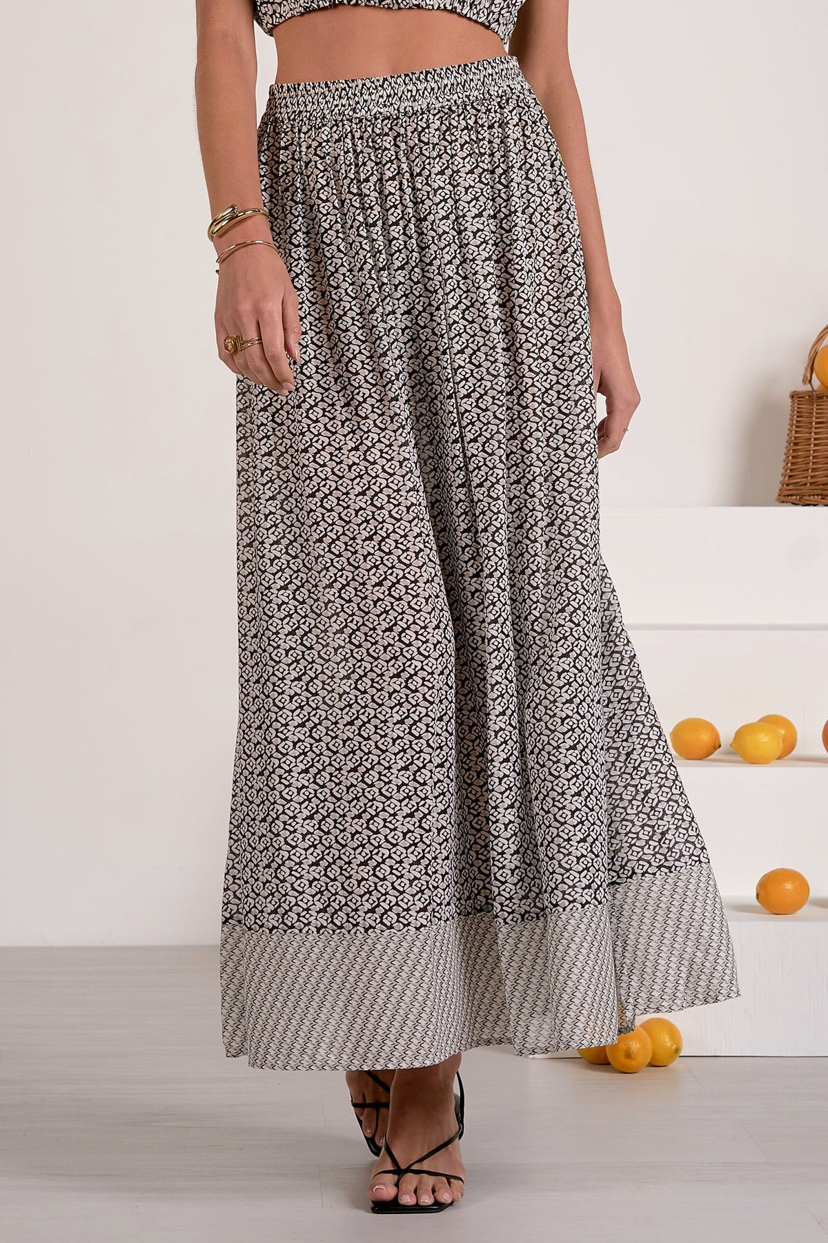Zina Skirt Black Zina - Shop Elan